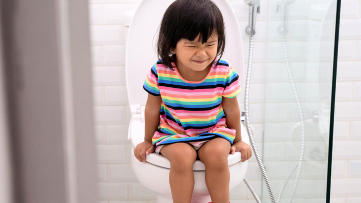 Is it dangerous to eat and then poop immediately?